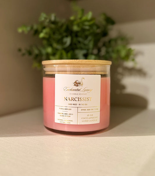 Narcissist Type Peach Raspberry Scented Candle - Luxurious Coconut Apricot Blend for Bold Atmosphere